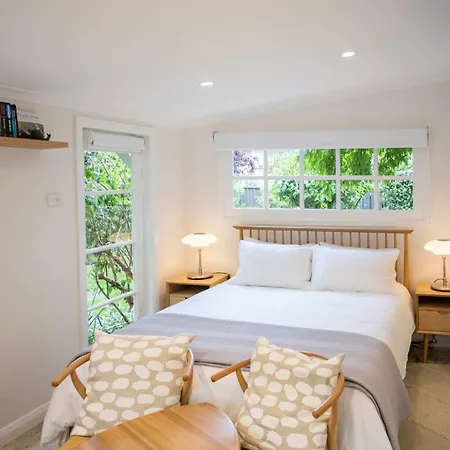 Silk Tree Studio - Steps To Cook Park Orange Exterior photo